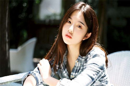 拥有侠气的女生性格:坚韧不拔,无惧挑战,敢于追求自我价值。