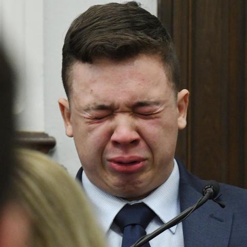 揭秘2024年天才枪手背后的故事:青春、决策与挑战交织的校园传奇 揭秘2024年天才枪手背后的故事:青春、决策与挑战交织的校园传奇