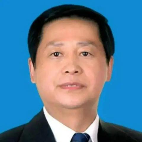 (巅峰传奇 最新章节 无弹窗)巅峰传奇全本:揭秘不一样的英雄旅程与热血冒险的极致体验